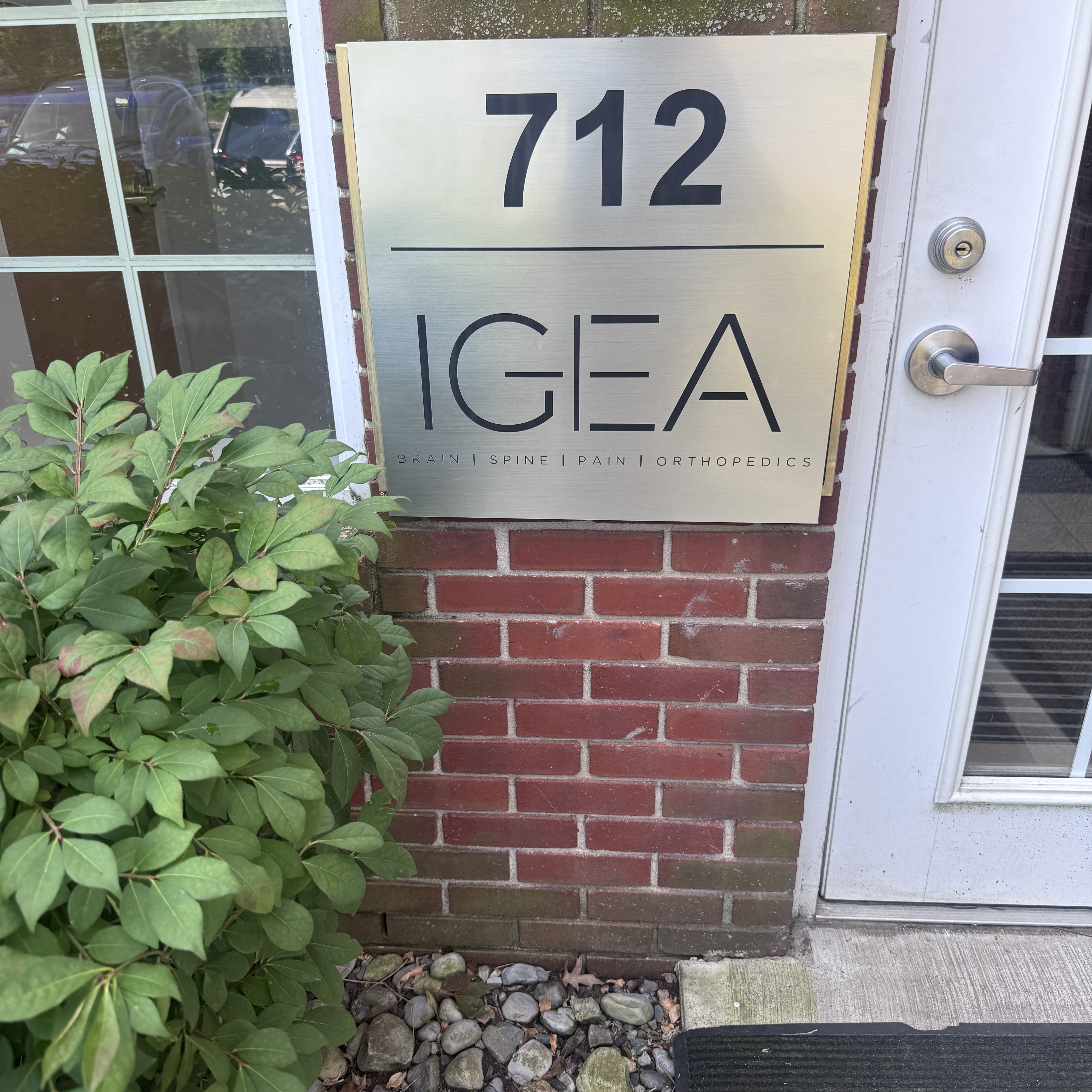 IGEA Brain, Spine, Pain & Orthopedics entrance sign at 712 Courtyard Dr, Hillsborough, NJ